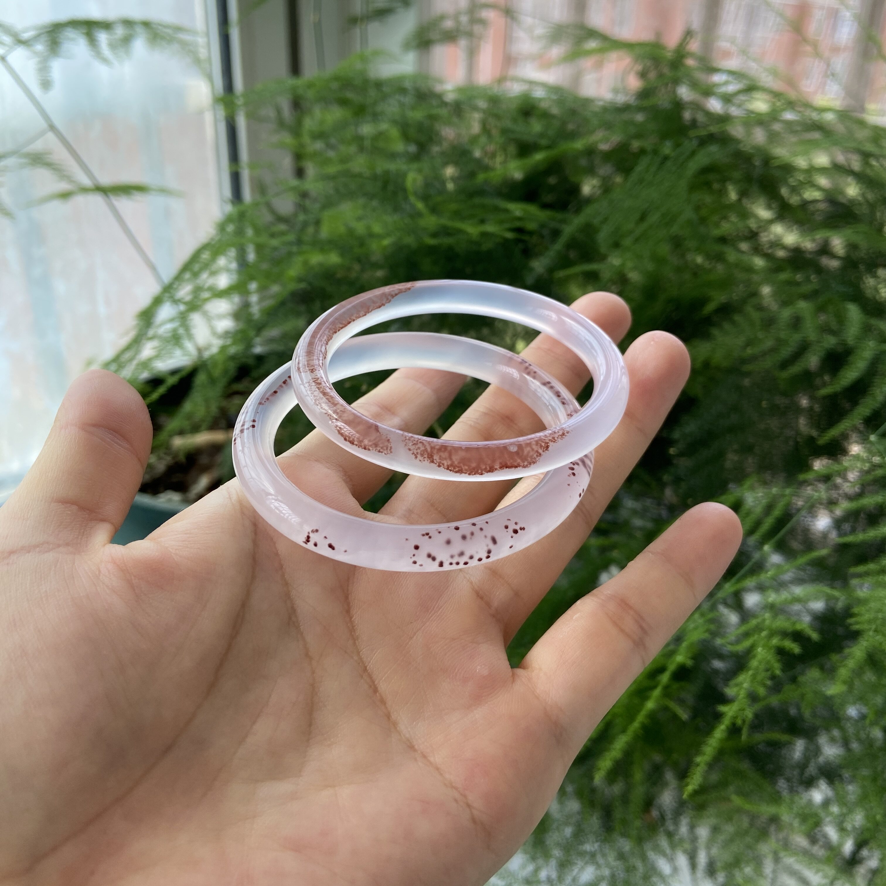 8mm朱砂水草美人镯天然冰透玉手镯