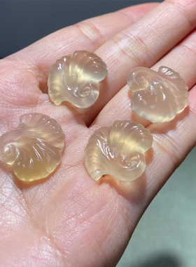 天然玛瑙玉髓小树叶吊坠挂件