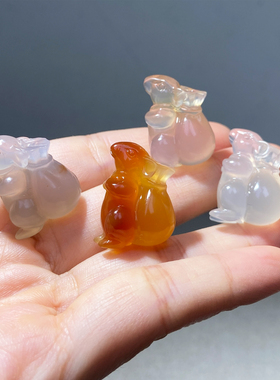 天然马料本命年发财鼠项坠