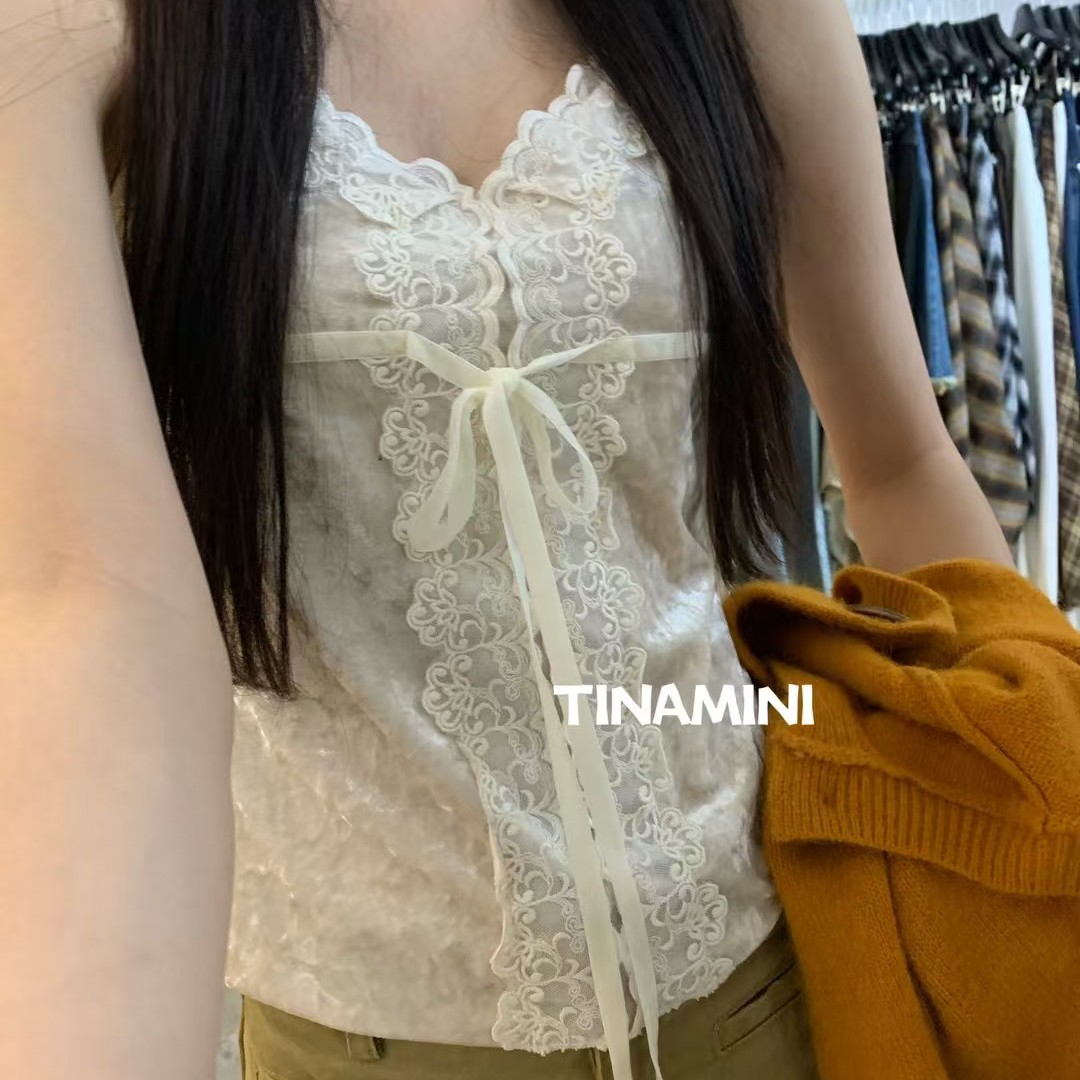 V领丝绒拼接蕾丝叠穿系带背心