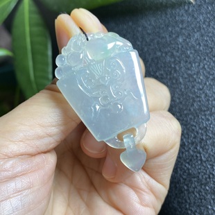 掌中翠缅甸天然翡翠冰种飘绿浅蓝底吞金兽吊坠挂件 0011