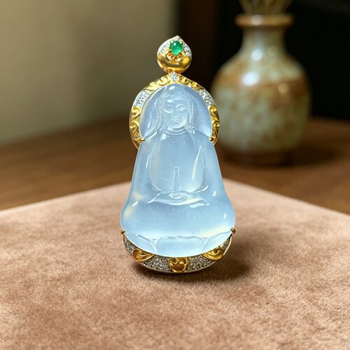 缅甸A货高冰纯白翡翠观音吊坠