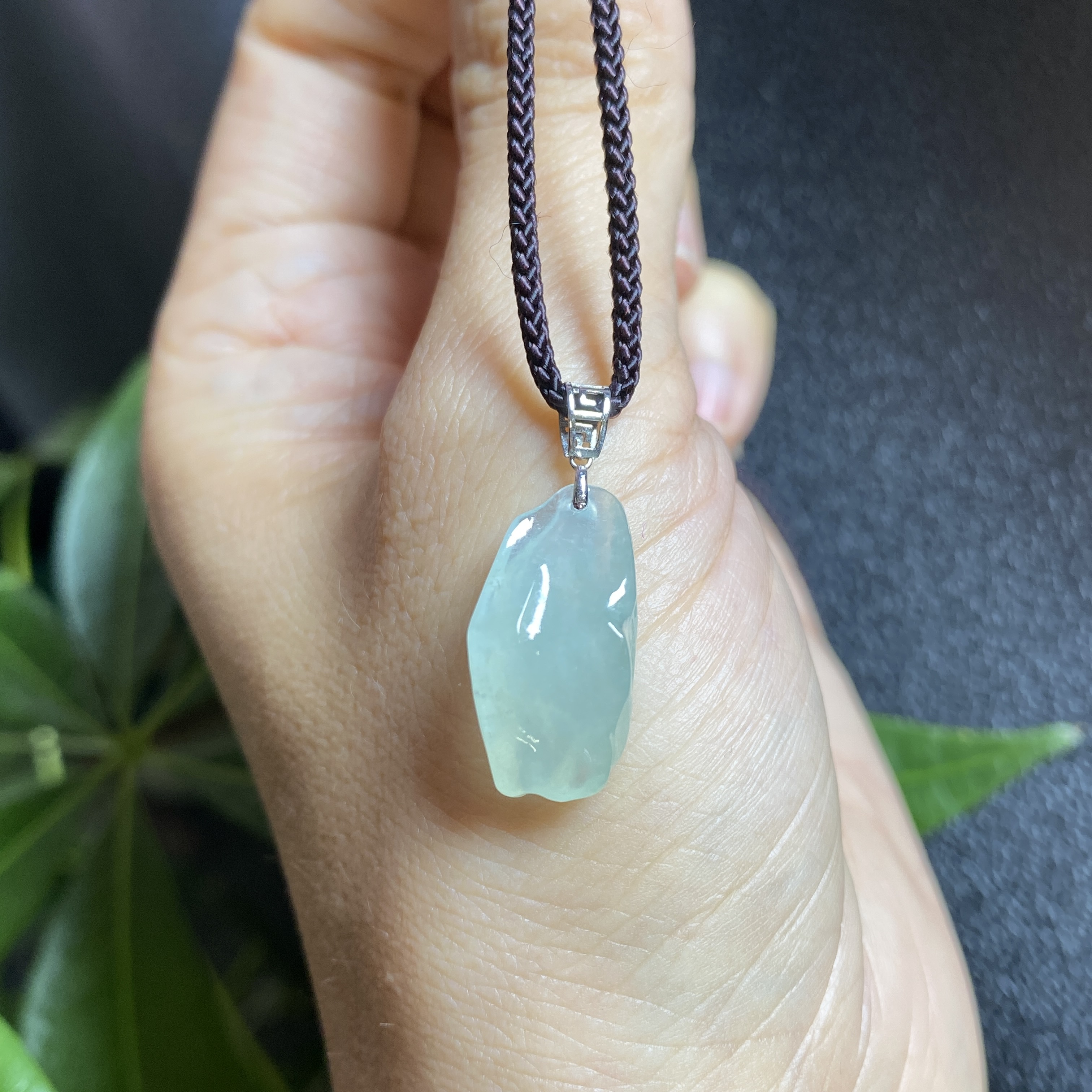 掌中翠缅甸天然翡翠冰种浅绿随形原石18k金镶嵌玉石吊坠挂件 0062