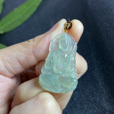 天然翡翠冰种晴绿虚空藏菩萨生肖牛虎守护神18k金镶嵌吊坠 0211