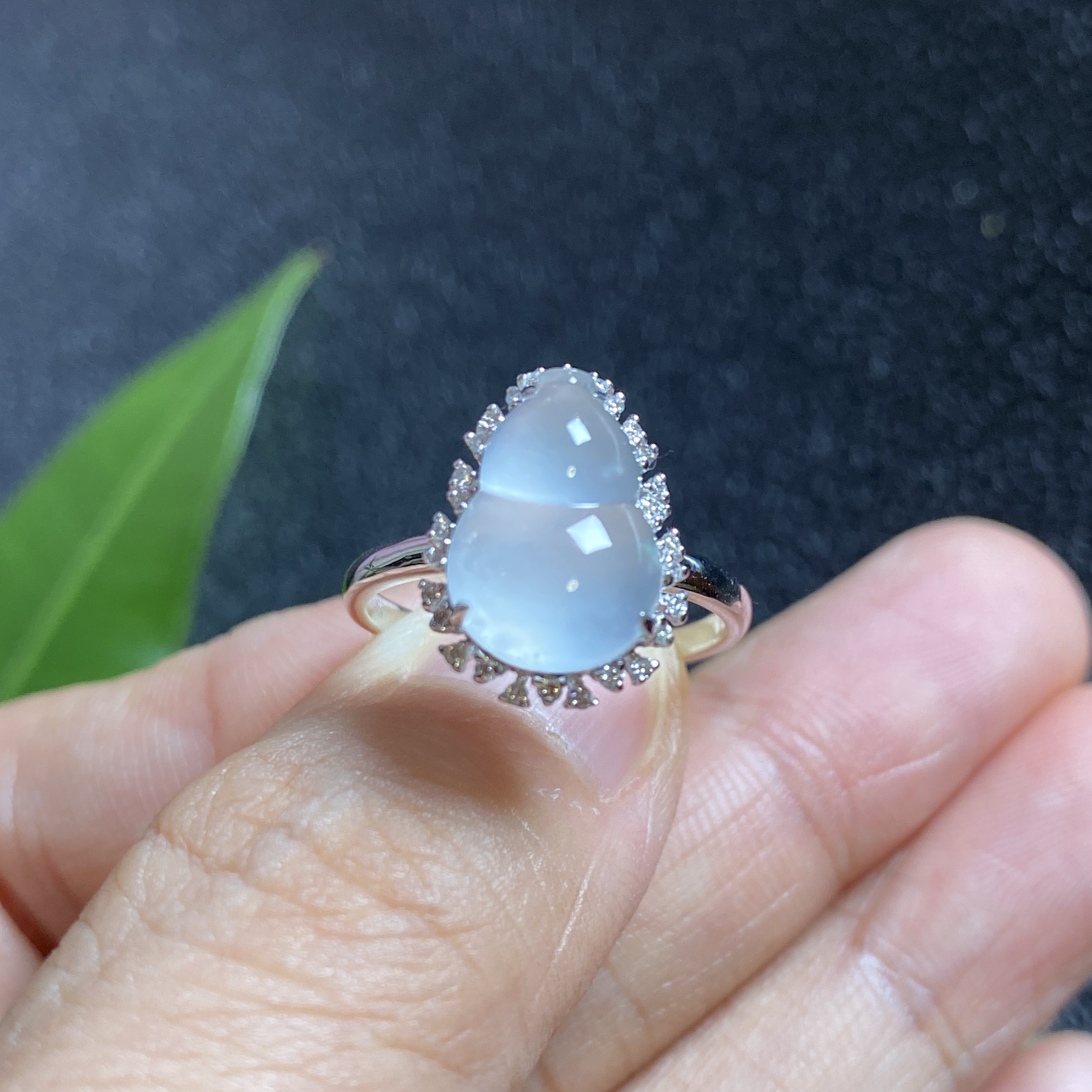 缅甸天然翡翠A货高冰种起胶木纳雪花棉葫芦戒指18K金镶嵌 0145