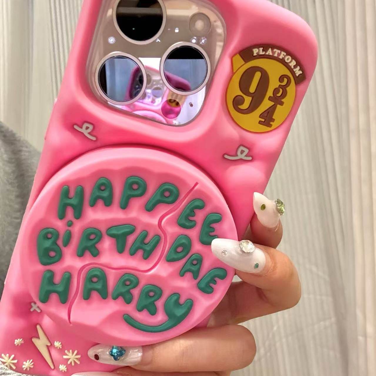 趣味神奇海格的蛋糕硅胶支架适用iphone16promax苹果15手机壳14pr少女心软萌甜美防摔保护壳