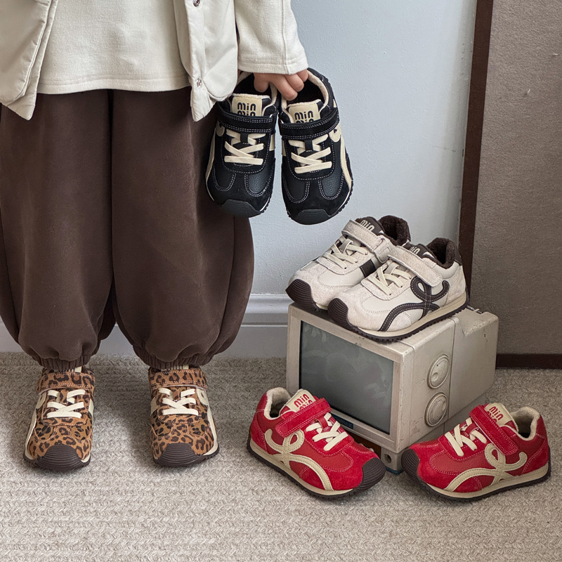 男女童运动鞋加绒保暖轻便防滑鞋