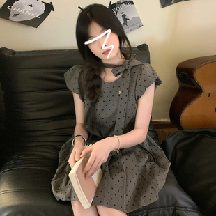 小个子甜美a字短裙 法式 灰色波点小飞袖 连衣裙子女夏季 2024年新款