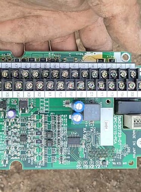 议价变频器主板SA530733–01，，下来的。可维修