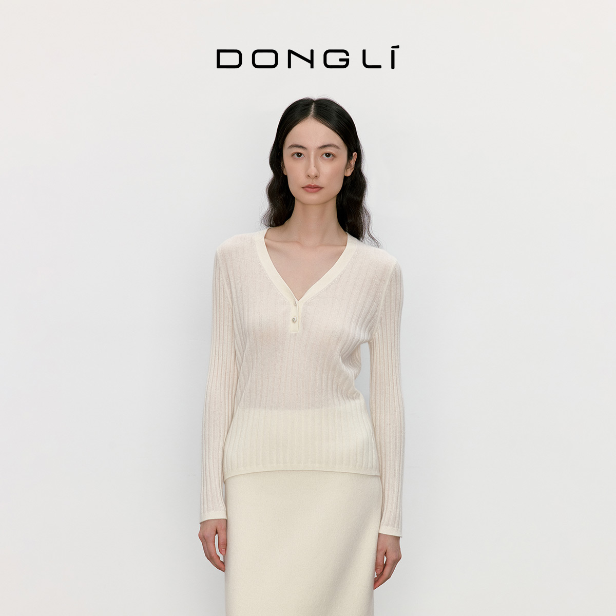 东黎小山羊绒V领抽条打底衫