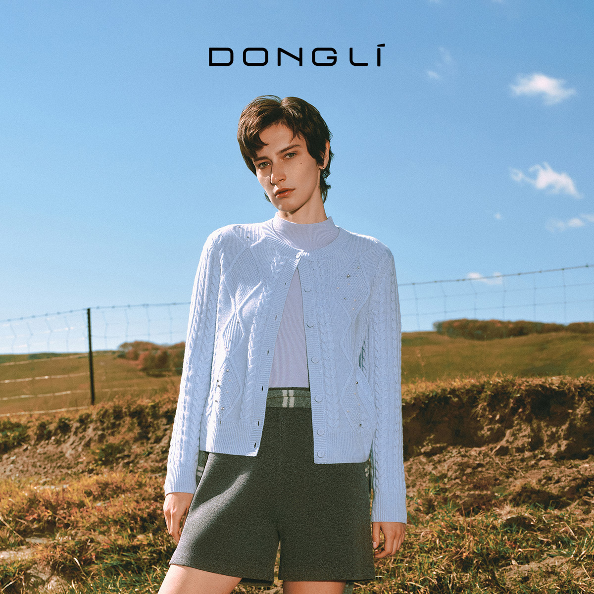 东黎山羊绒圆领菱格绞花开衫外套