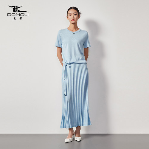 东黎丝绒款精纺圆领短袖套头T恤