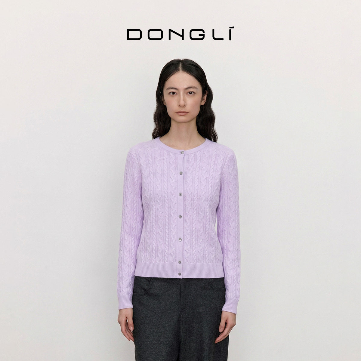 东黎山羊绒 2026春夏季女士绞花圆领开衫纯色打底外搭针织衫2202