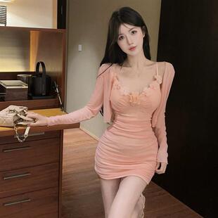 两件套 开衫 性感辣妹花朵拼接纯欲V领吊带包臀连衣裙 百搭防晒长袖