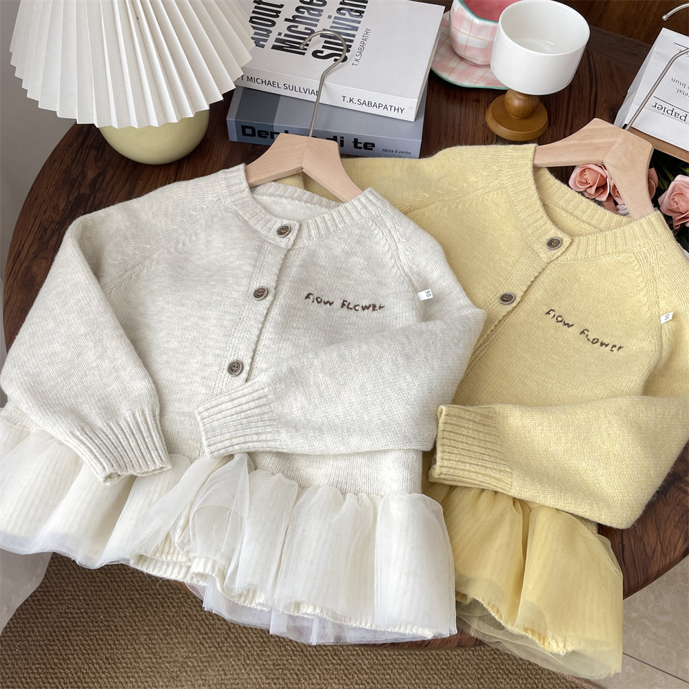 韩范秋冬女童字母刺绣网纱拼接针织开衫宝宝毛衣外套儿童公主上衣