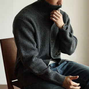 松弛风老钱风立领纽扣针织衫 毛线衣 男灰色加厚保暖毛衣极简风开衫