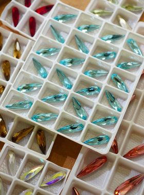 施家平替4331瓜子钻11×3.1mm15×4.5mm20×5.7mm裸钻售配套底座