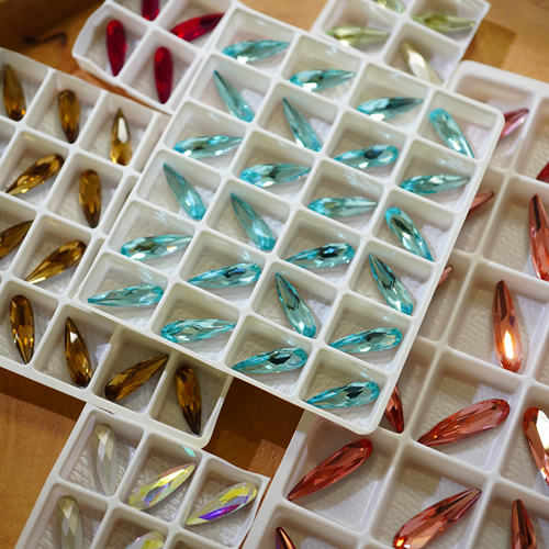 施家平替4331玻璃水晶瓜子钻手工