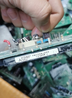 议价：PM10CNJ060 拆机货 模块包好 数量有 长脚