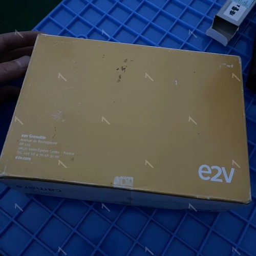 e2v EV71YC4CCP1605-BA0工业彩色线阵16 议价