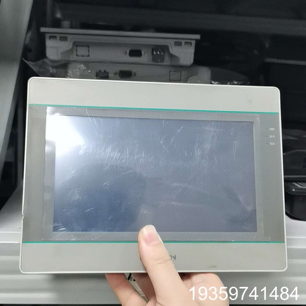 维控触摸屏 PI3070ie，7寸人机界面，，如议价