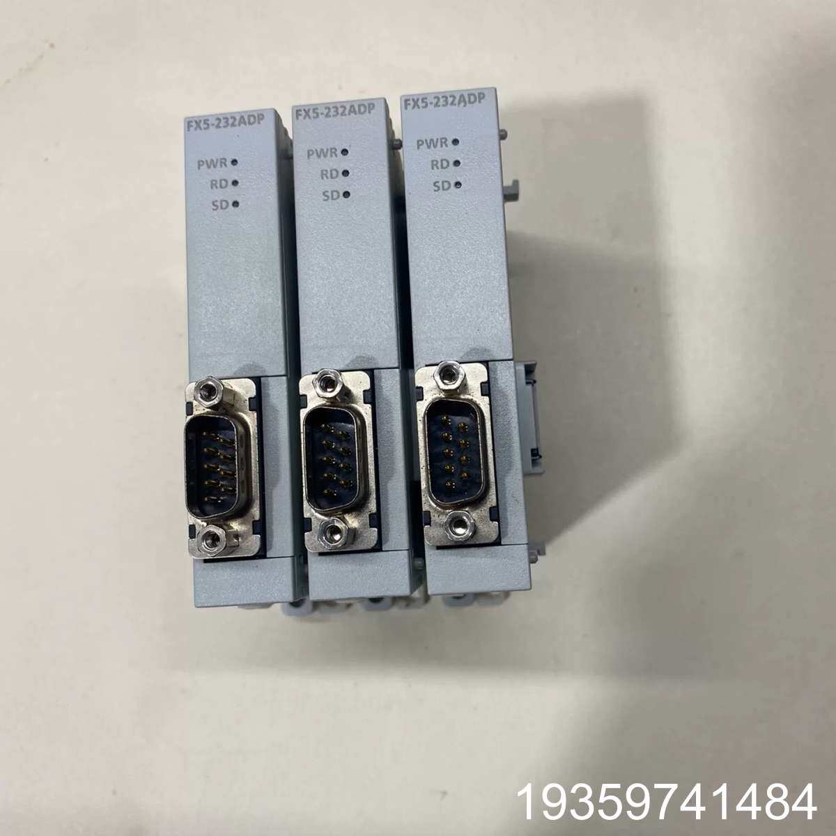 可编程控制器模块，型号FX5-232ADP，，议价