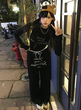 2025美式复古黑色长袖t恤女秋季内搭辣妹修身显瘦打底衫上衣