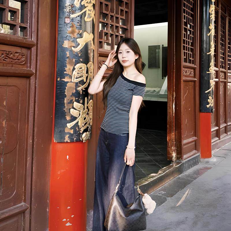 斜肩条纹 T 恤女修身显瘦纯欲辣妹风通勤百搭小众爆款女装上衣女