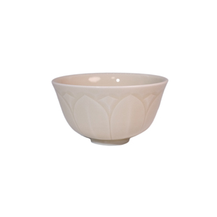 渌水山房 定州白瓷 定窑牙白釉莲瓣纹“官”字款撇口杯 茶盏