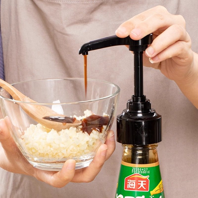 日本耗油压嘴泵头家用按压式耗油按压嘴番茄酱蚝油果酱通用挤压器,厨房/烹饪用具,按压嘴,淘宝优惠券,粉丝福利购,淘宝优惠卷