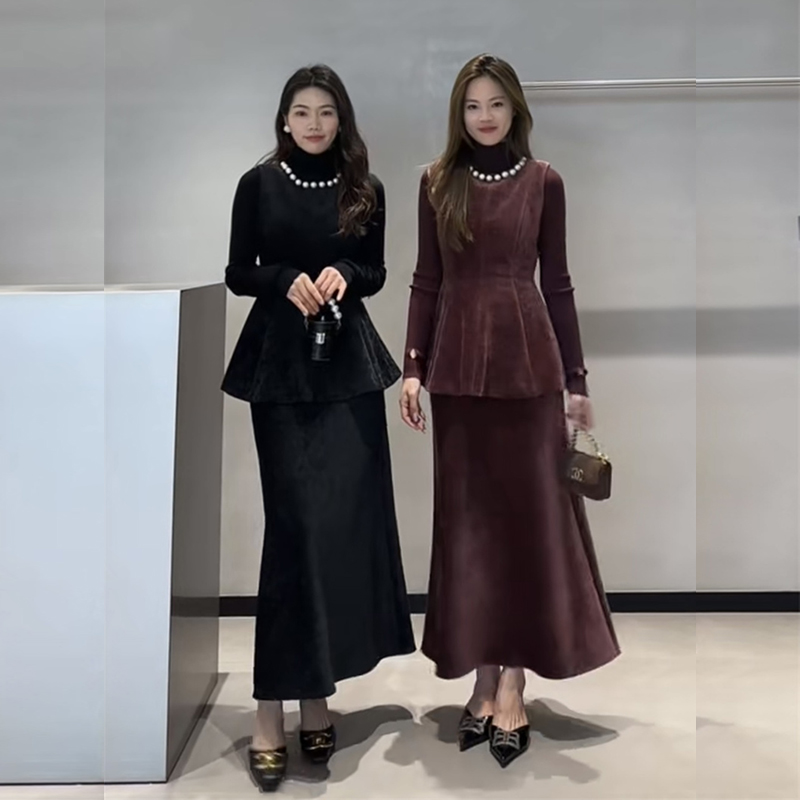 大码女装秋冬新款时尚钉珠收腰马甲显瘦打底衫宽松半身裙三件套装