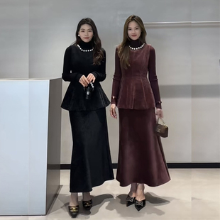 大码女装秋冬新款时尚钉珠收腰马甲显瘦打底衫宽松半身裙三件套装