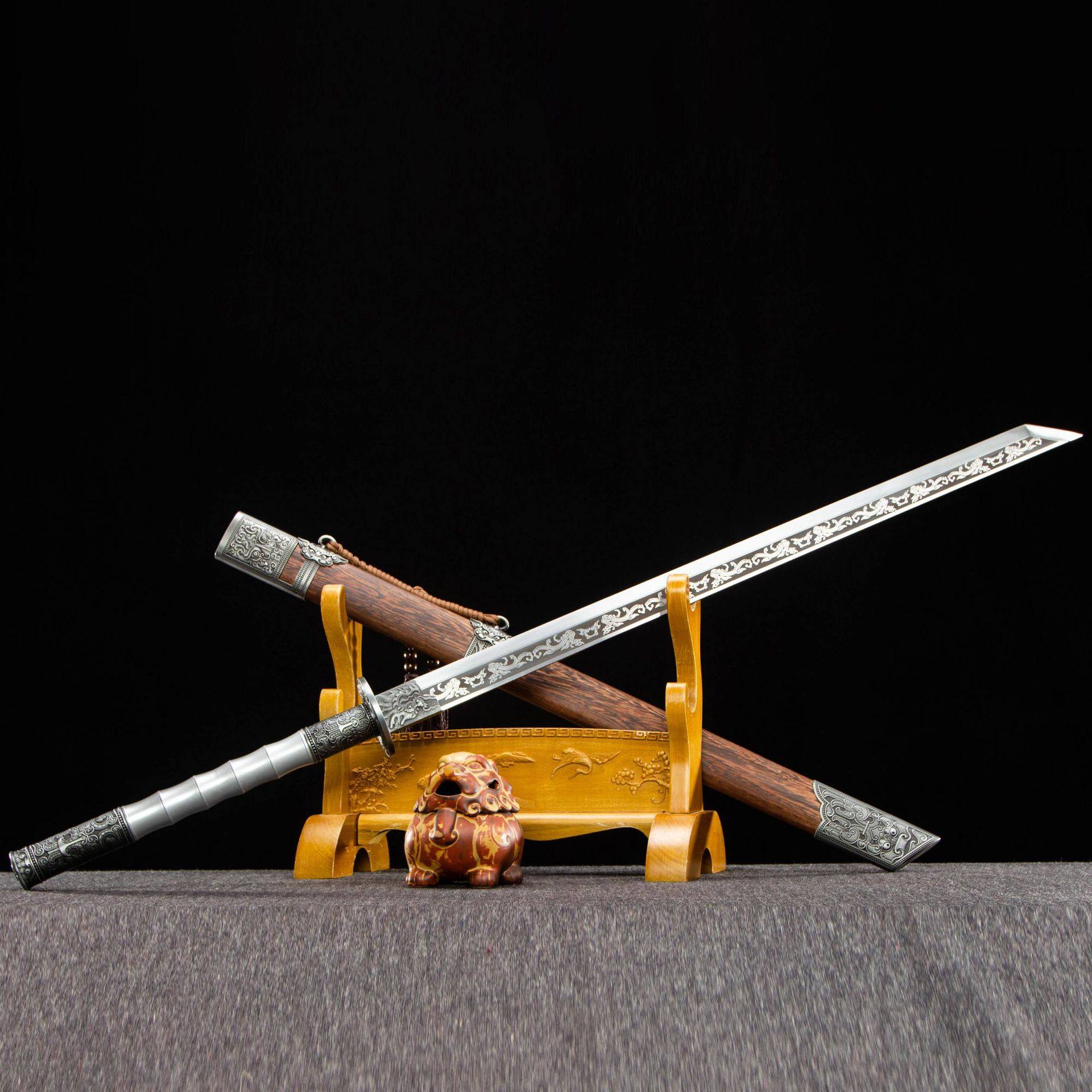 龙泉市刀剑手工锻打一体双手唐横刀康熙战刀传统宝剑冷兵器未开刃,特色手工艺,剑袋,淘宝优惠券,粉丝福利购,淘宝优惠卷