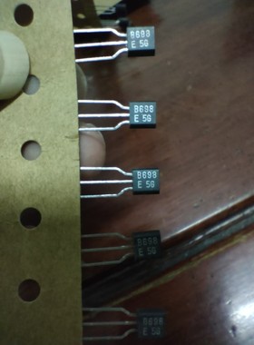 2SB698 B698 TO-92 全新进口原装 实物拍摄 现货可直拍