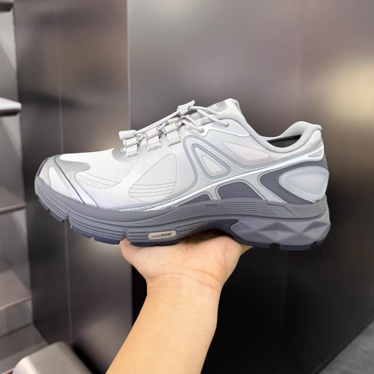 安踏G02.2-Explore休闲鞋女