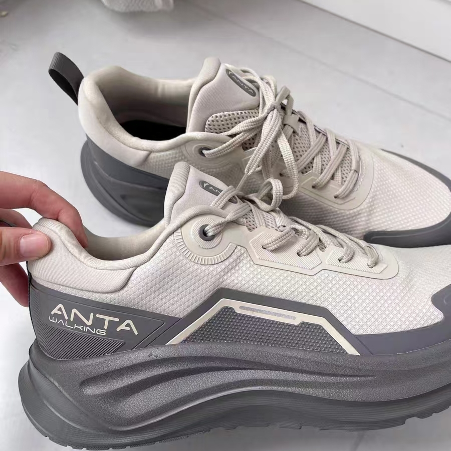 安踏减震防滑健身跑步训练鞋