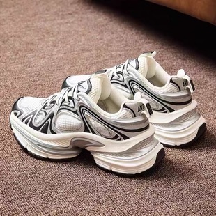 安踏扶摇2丨休闲鞋男潮流冬季百搭运动鞋复古时尚男鞋112448899