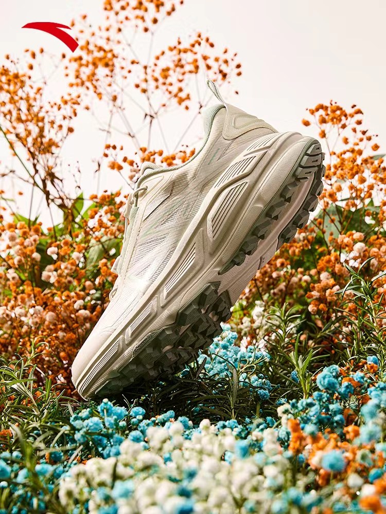 安踏探界丨户外运动鞋男2024春季新款徒步鞋男款登山鞋112428865