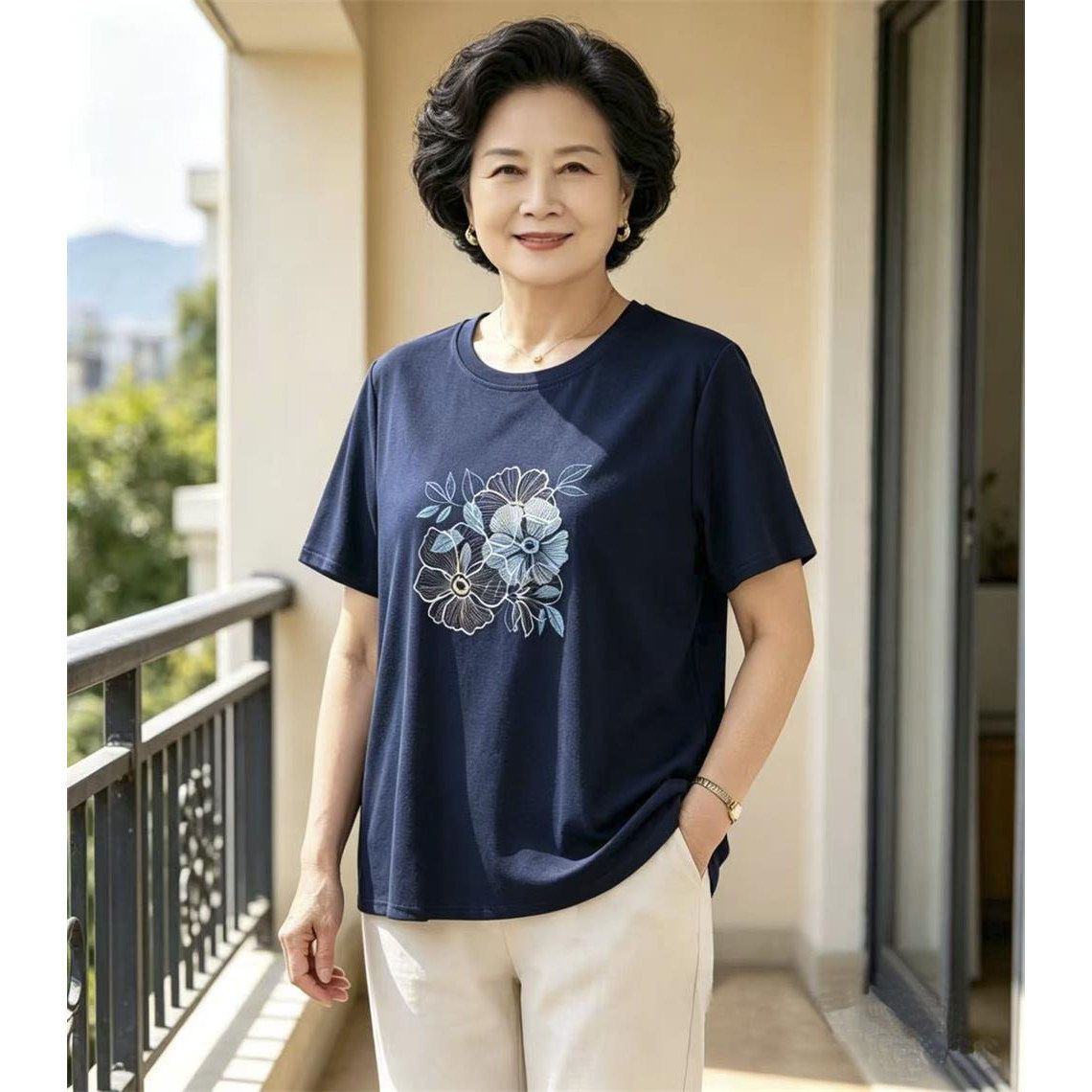 夏装妈妈短袖t恤加肥加大码背心图片