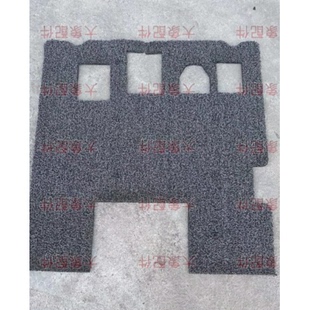 新源轮式挖掘机老款90驾驶室地垫脚垫地毯垫子防滑商用原装脚垫