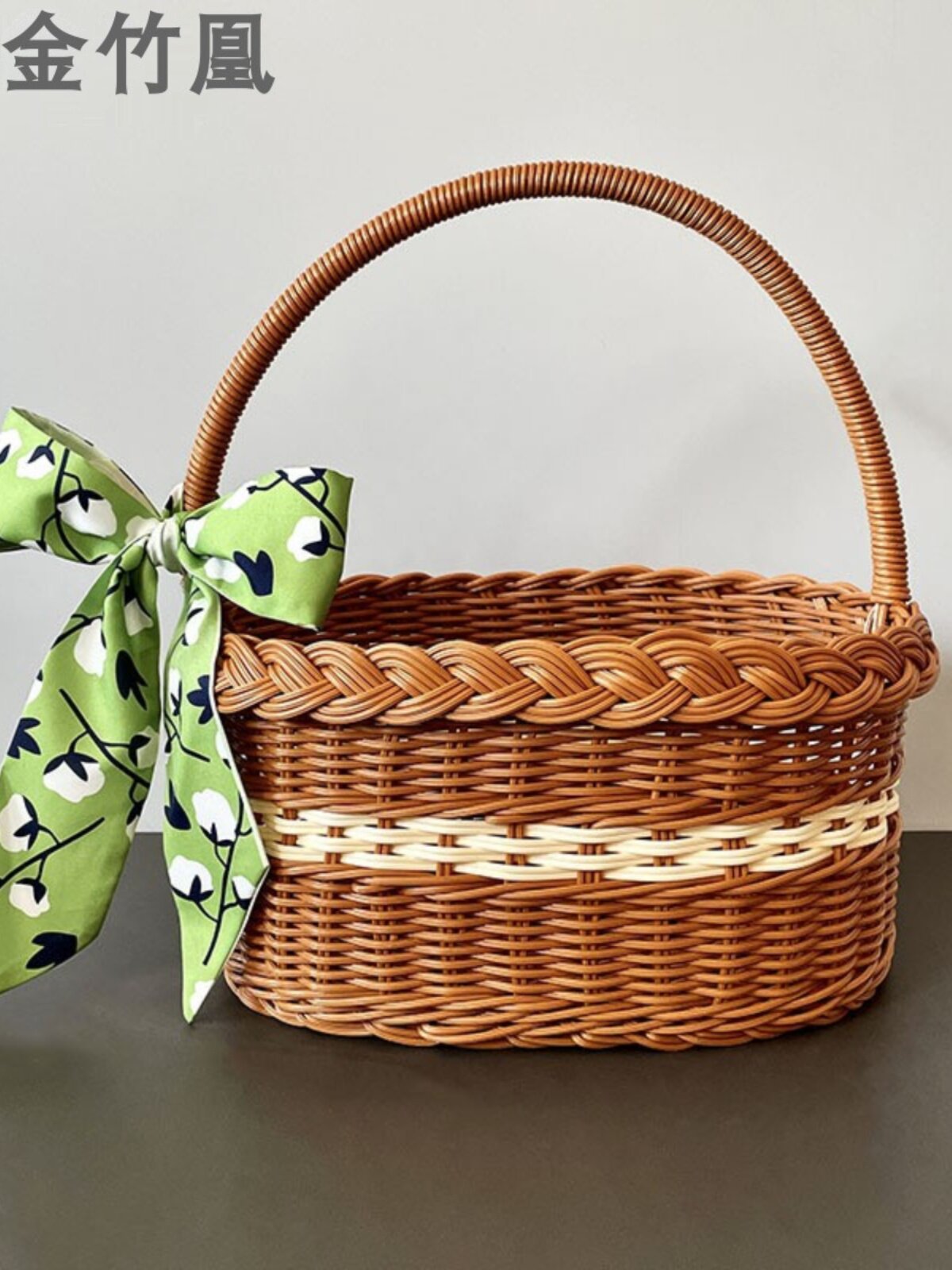 중국 발렌타인 데이 꽃꽂이 휴대용 꽃 바구니 TUO 원형 보관 바구니 기념품 모조 등나무 직조 홈 테이블 바구니 인터 컬러 바구니