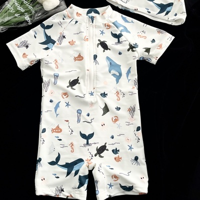 泳衣男孩海边度假连体泳装