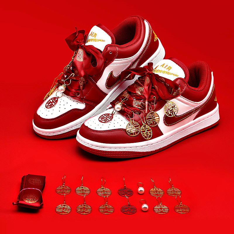 红色婚鞋新娘鞋男女一对不累脚运动平底秀禾婚纱两穿情侣结婚板鞋