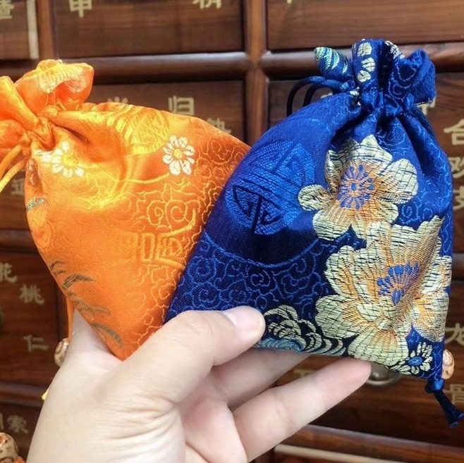 德文中医纯手工中药香囊(香囊袋颜色随机)