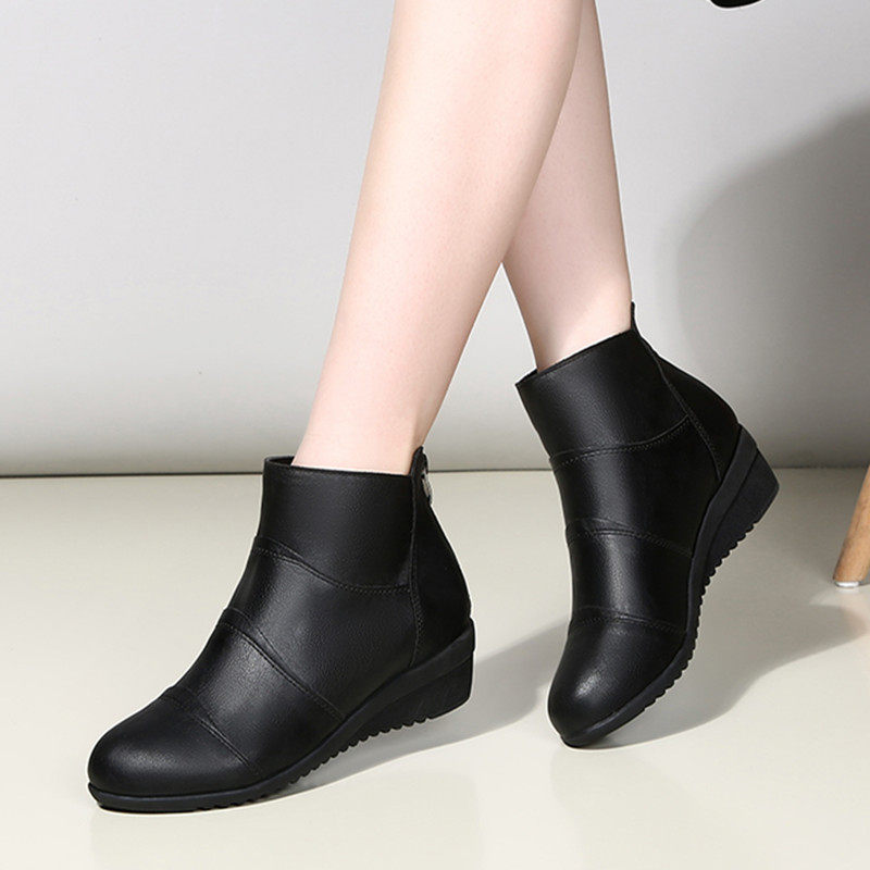 靴子女2025秋冬季妈妈鞋坡跟软底短靴舒适中跟单靴中老年加绒皮靴,女鞋,时装靴,淘宝优惠券,粉丝福利购,淘宝优惠卷
