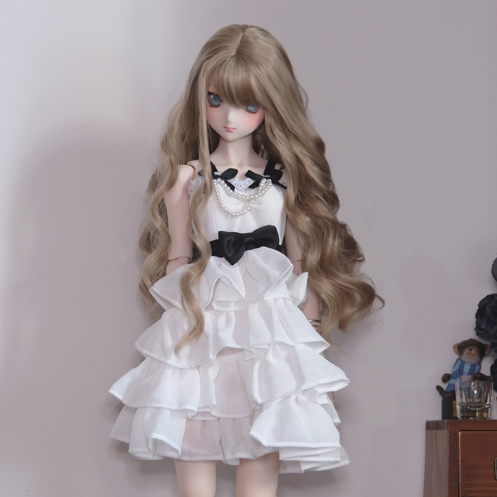 thumbnail for Lee's Transoceanic BJD Wig 100% Soft Silk Spring Roll / Pork Sausage Roll Qi Bangs Long Hair