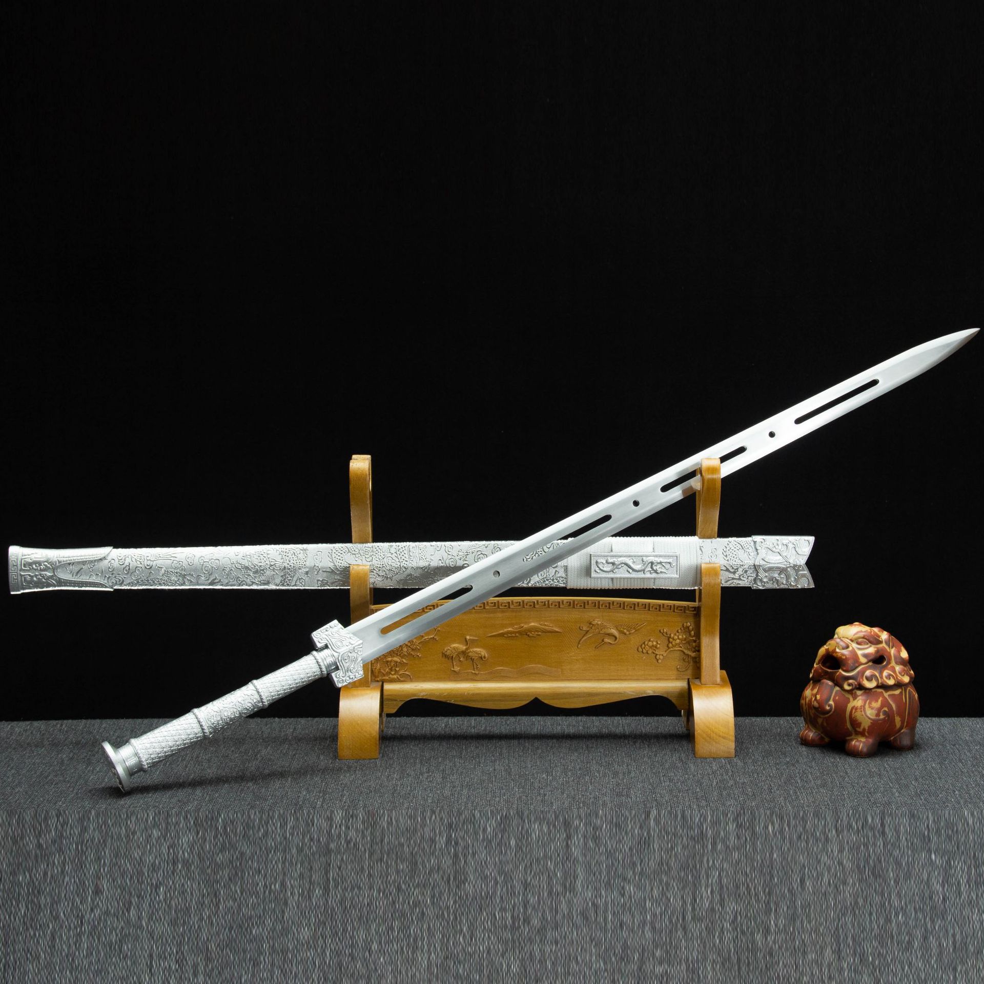 龙泉市刀剑高锰钢冰魄汉剑手工锻打秦汉剑春秋硬宝剑冷兵器未开刃