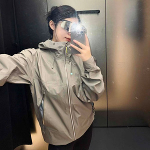 男女同款冲锋衣防风防水轻量化