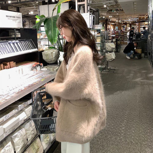 春秋新款白色毛绒绒日系复古开衫针织外套女慵懒风宽松高级感毛衣