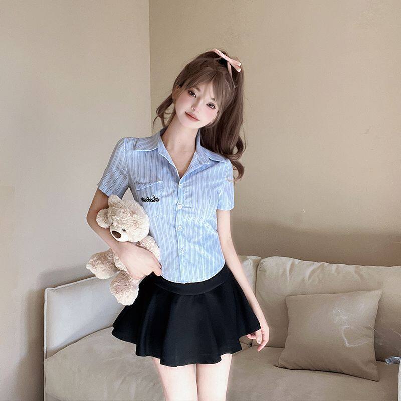 学院风甜美减龄蓝色刺绣条纹短袖衬衫女款春夏季显瘦百搭气质上衣